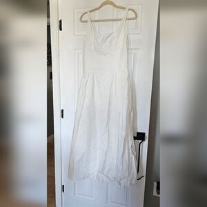 ✨ MissGuided All-White Sleeveless Maxi Dress with Side Zipper ✨